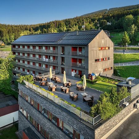 Omnia Hotel Relax & Wellness 扬斯凯拉兹涅 外观 照片